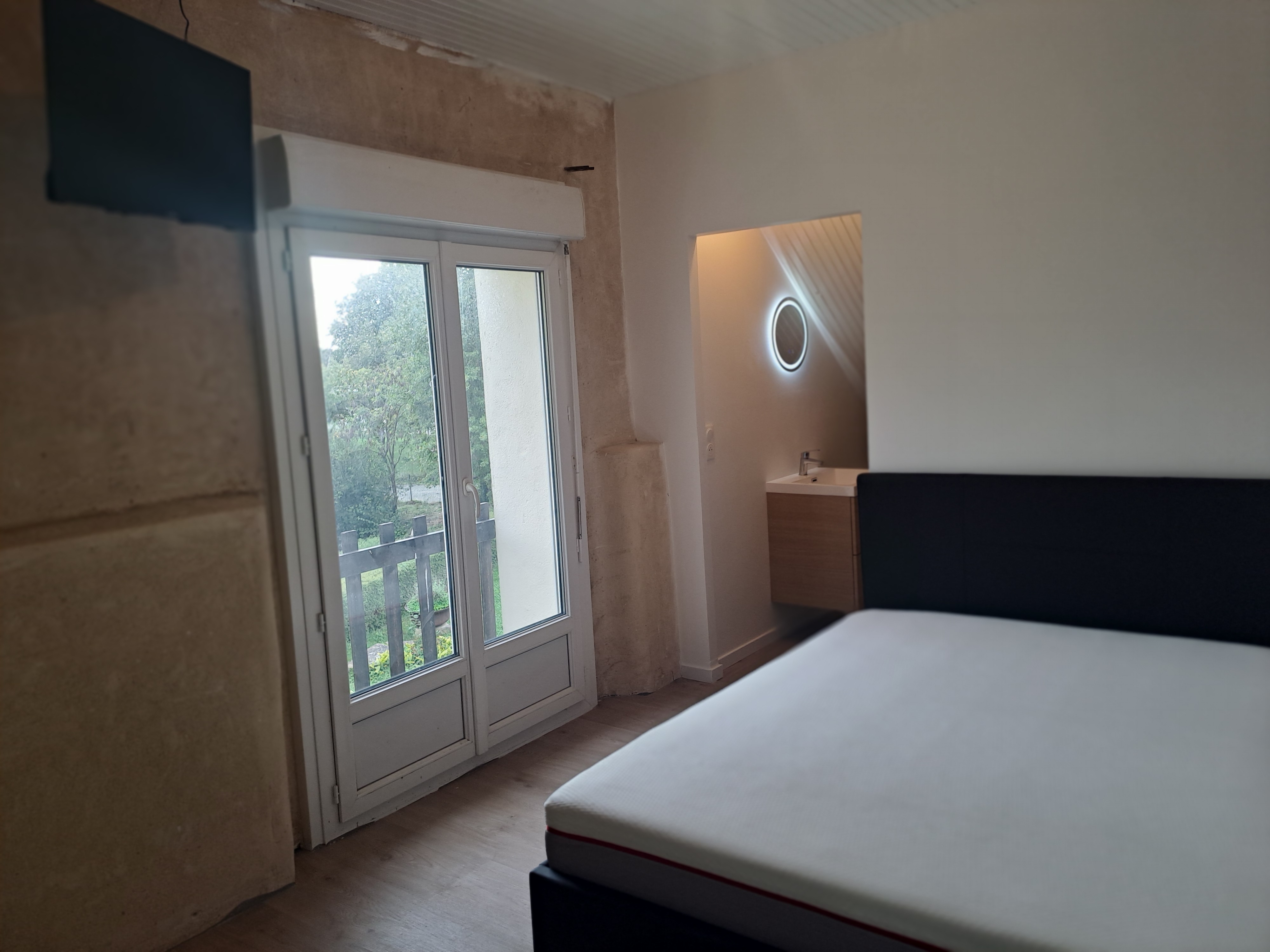 Chambre cosy avec literie confortable